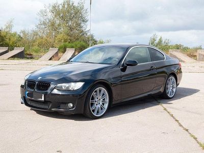Gebraucht BMW 320 M Sport 177 PS (130 kW) 2008 Schwarz Coupé