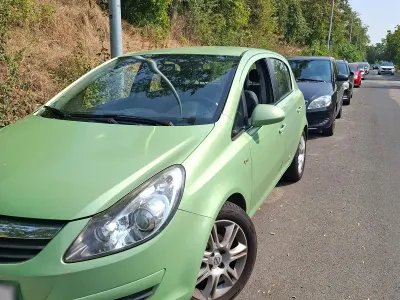 Gebraucht Opel Corsa 85 PS (62 kW) 2011 Andere farben Kleinwagen