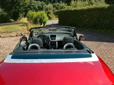 Gebraucht Peugeot 207 CC 120 PS (88 kW) 2007 Rot Cabrio