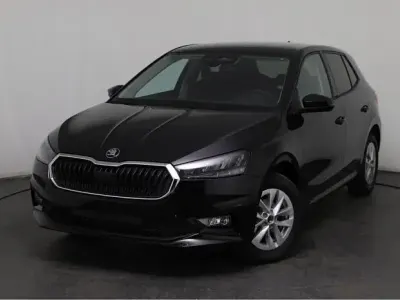 Neu Skoda Fabia Easy 95 PS (69 kW) 2025 Schwarz, black magic (1z) Limousine