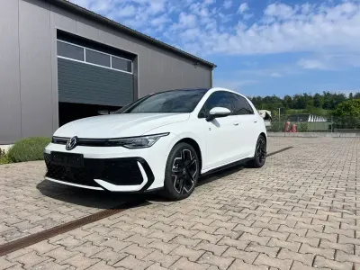 New VW Golf VIII R-line Plus 150 HP (110 kW) 2026 White Sedan
