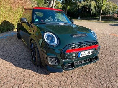 Second-hand Mini John Cooper Works 320 CP (235 kW) 2016 Verde Hatchback