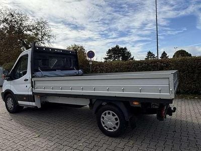 Gebraucht Ford Transit Trend 170 PS (125 kW) 2018 Weiß Van / Kleinbus