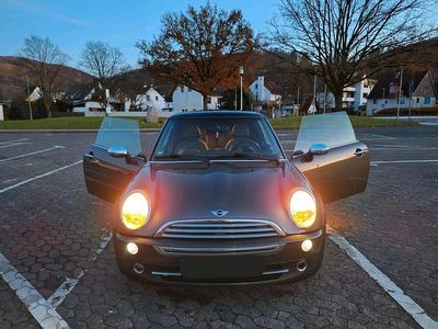 Grau Gebraucht 2006 Mini Cooper Kleinwagen | 2.000 €