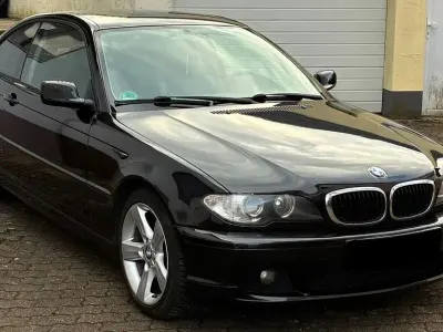 Używany BMW 320 Sport Line 150 KM (110 kW) 2004 Czarny Coupe