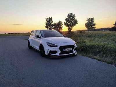 Gebraucht Hyundai i30 275 PS (202 kW) 2018 Weiß Limousine
