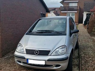 Silber Gebraucht 2000 Mercedes A160 Kleinwagen | 1.499 €