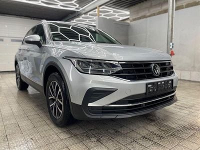 Gebraucht VW Tiguan Life 150 PS (110 kW) 2022 Silber SUV