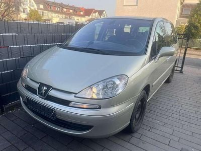 Gebraucht Peugeot 807 Tendance 140 PS (102 kW) 2006 Lack golden white/metallic Van / Kleinbus