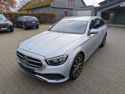 Gebraucht Mercedes E300 Avantgarde 320 PS (235 kW) 2022 Hightech silber Kombi
