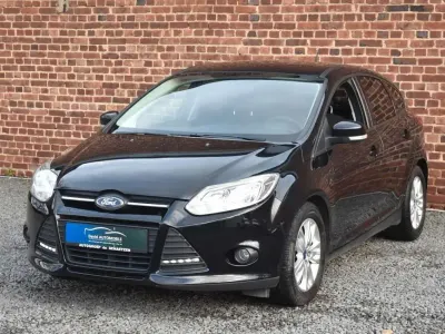 Używany Ford Focus Style 116 KM (85 kW) 2012 Czarny Sedan/Limuzyna