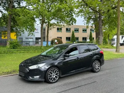 Gebraucht Ford Focus Titanium 150 PS (110 kW) 2016 Schwarz Limousine