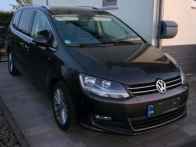 Second-hand VW Sharan Cup 140 CP (102 kW) 2014 Maro Monovolum
