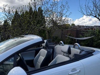 Gebraucht Peugeot 207 CC Roland Garros 120 PS (88 kW) 2012 Weiß Cabrio