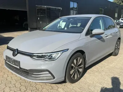 Gebraucht VW Golf VIII Move 150 PS (110 kW) 2023 Grau Limousine