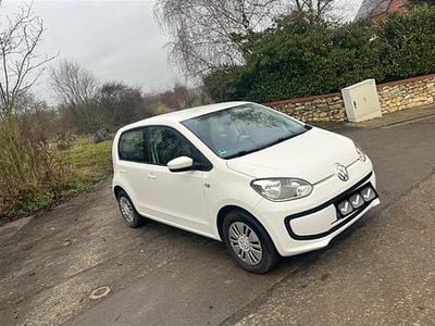 Weiß Gebraucht 2016 VW up! Move Kleinwagen | 4.100 € (Fairer Preis)
