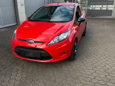 Gebraucht Ford Fiesta Trend 60 PS (44 kW) 2009 Rot Kleinwagen