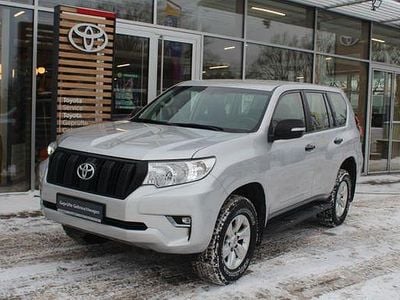 Silber Gebraucht 2022 Toyota Land Cruiser Basis SUV | 46.990 € (Fairer Preis)