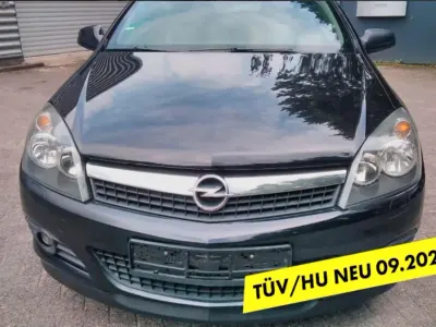Gebraucht Opel Astra 116 PS (85 kW) 2009 Schwarz Coupé