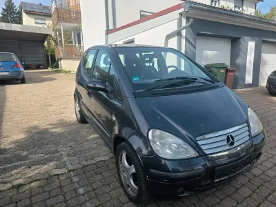 Usata Mercedes A190 Avantgarde 125 CV (91 kW) 2001 Grigio Utilitaria