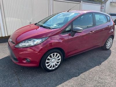 Usata Ford Fiesta Trend 82 CV (60 kW) 2009 Rosso Utilitaria