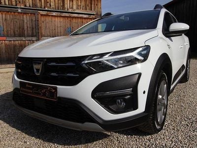 Gebraucht Dacia Sandero Comfort 101 PS (74 kW) 2022 Weiß Limousine