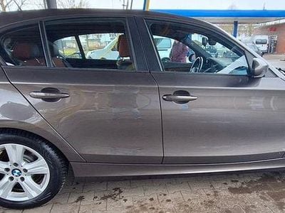 Gebraucht BMW 118 Sport Line 143 PS (105 kW) 2008 Braun Kleinwagen
