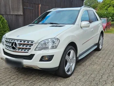 Gebraucht Mercedes ML350 AMG line 272 PS (200 kW) 2010 Weiß SUV