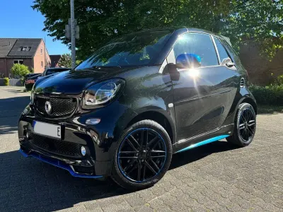 Begagnad Smart ForTwo Electric Drive Brabus 60 kW (82 HK) 2019 Svart Cab