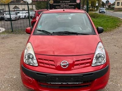 Nissan Pixo