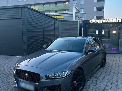 Gebraucht Jaguar XE R-Sport 197 PS (144 kW) 2016 Grau Limousine