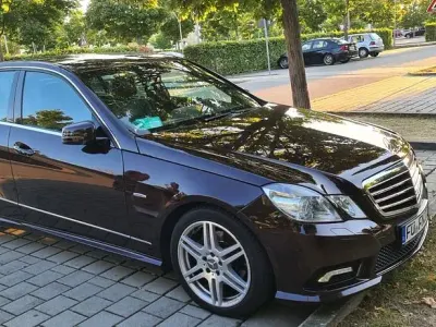Gebraucht Mercedes E250 Avantgarde 204 PS (150 kW) 2009 Braun Limousine