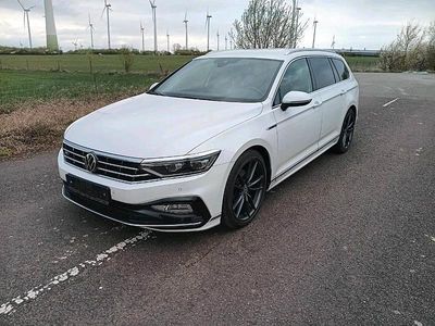 Usata VW Passat R-line 150 CV (110 kW) 2021 Bianco Station wagon