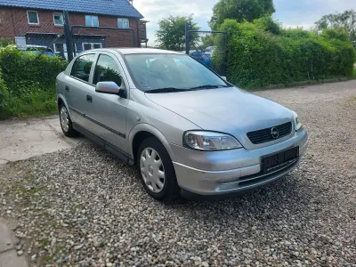 Gebraucht Opel Astra 101 PS (74 kW) 2001 Grau Limousine