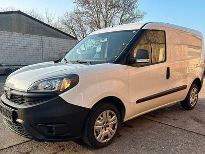 Gebraucht Fiat Doblò 90 PS (66 kW) 2022 Weiß Van / Kleinbus