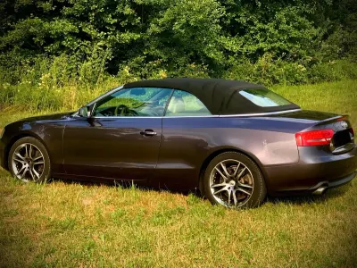 Gebraucht Audi A5 Cabriolet 211 PS (155 kW) 2010 Andere farben Cabrio