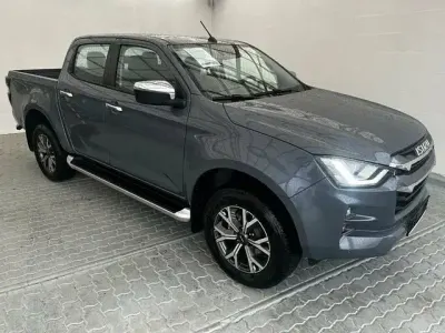 Gebraucht Isuzu D-Max 163 PS (119 kW) 2022 Andere farbe Pickup