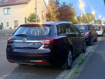 Gebraucht Opel Insignia Sport 163 PS (119 kW) 2014 Braun Kombi