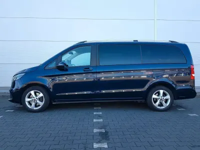 Używany Mercedes V220 Edition 163 KM (119 kW) 2019 Niebieski Minivan