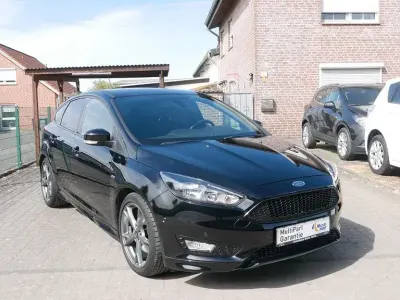 Gebraucht Ford Focus ST-Line 182 PS (133 kW) 2017 Iridiumschwarz (metallic) Limousine