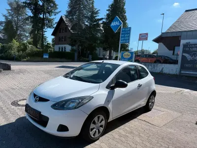 Gebraucht Mazda 2 Impuls 75 PS (55 kW) 2010 Weiß Kleinwagen