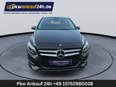 Gebraucht Mercedes B200 Style 136 PS (100 kW) 2019 Braun Kleinwagen