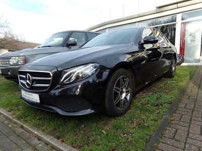 Schwarz Gebraucht 2017 Mercedes E200 Limousine | 22.500 € (Fairer Preis)