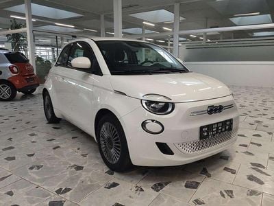 Usata Fiat 500e 86 kW (118 CV) 2023 Bianco Utilitaria
