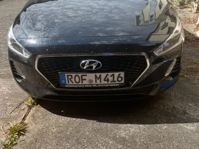 Gebraucht Hyundai i30 120 PS (88 kW) 2017 Schwarz Limousine