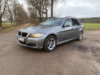 Grau Gebraucht 2008 BMW 318 Kombi | 8.000 € (Teuer)