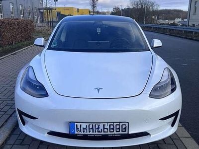 Gebraucht 2022 Tesla Model 3 RWD Limousine | 25.500 € (Guter Preis)