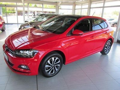 Usata VW Polo Active 110 CV (80 kW) 2021 Rosso Utilitaria