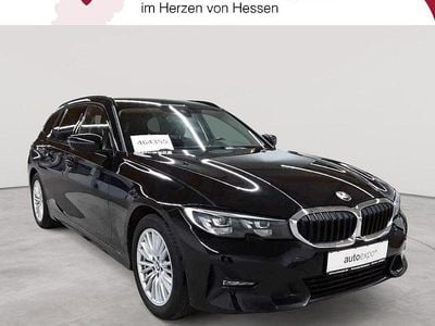 Schwarz Gebraucht 2022 BMW 318 Sport Line Kombi | 21.289 € (Superpreis)