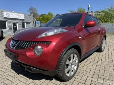 Używany Nissan Juke Acenta 117 KM (86 kW) 2010 Czerwony SUV